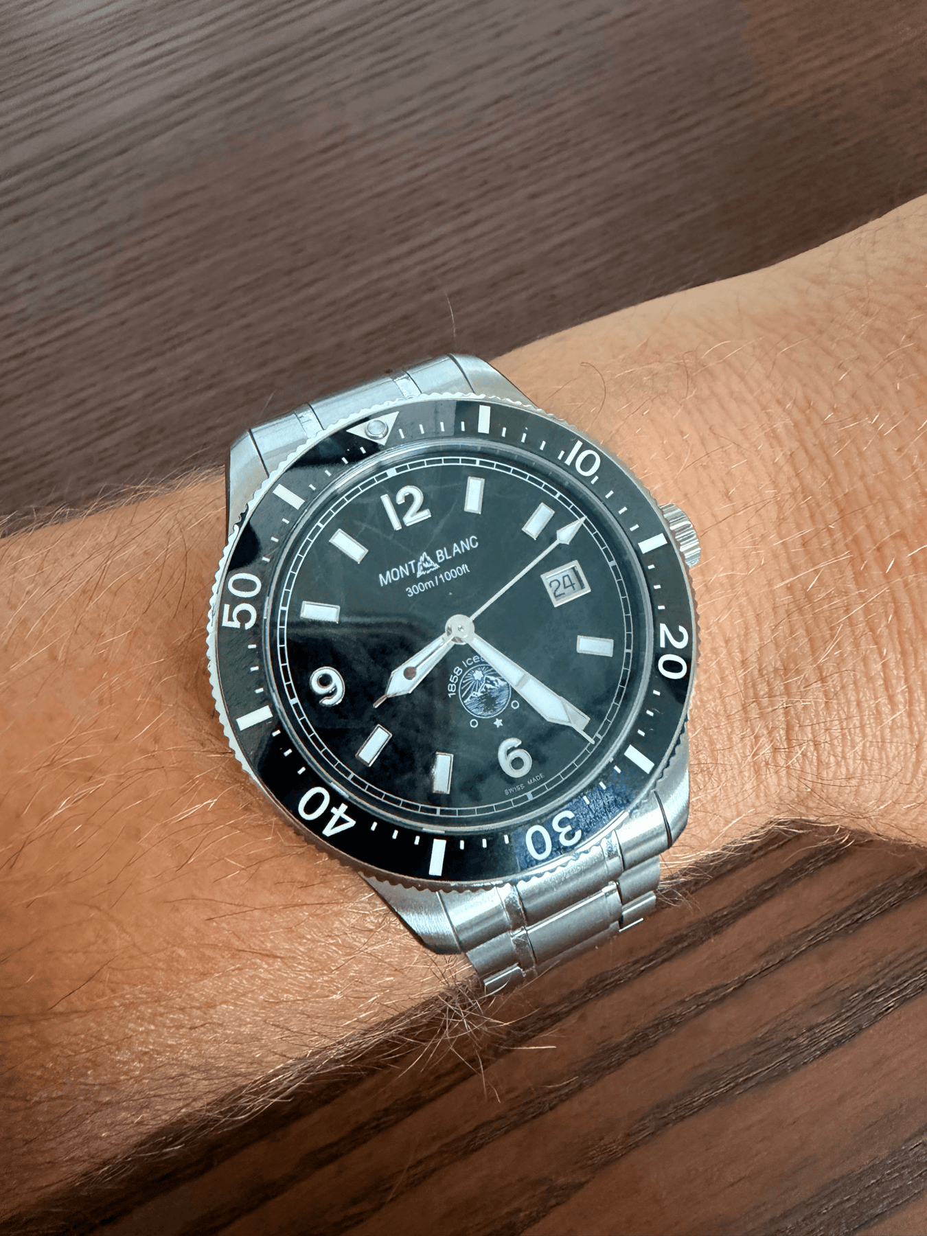 Montblanc Iced Sea Automatic Date — ujęcie 2